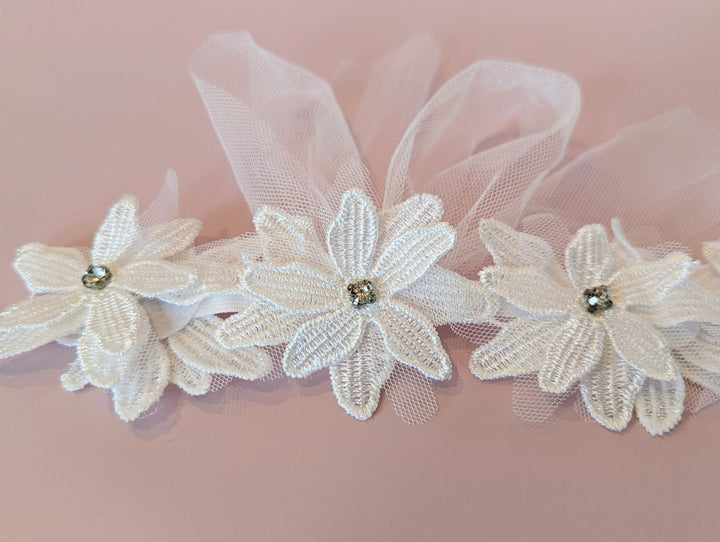 Evelyn Soft White Flower Headband - Plum Sugar Shoppe