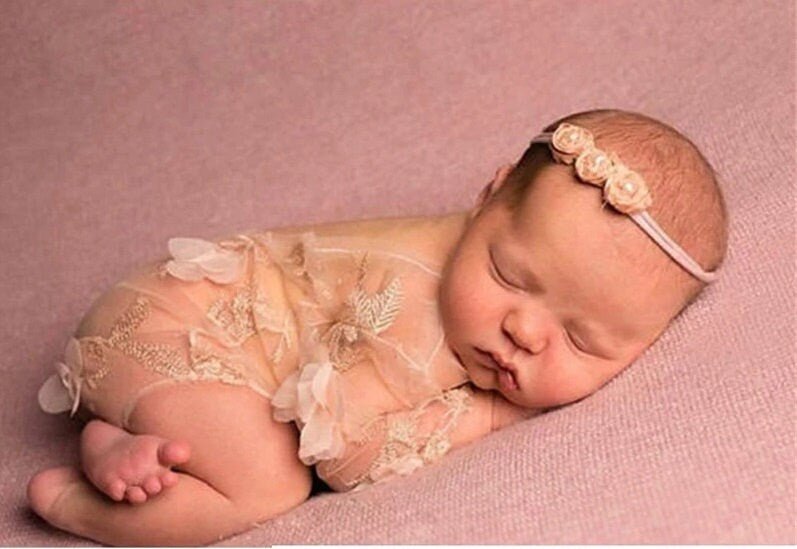 Freya Rose Pink Newborn Lace Outfit - Plum Sugar Shoppe