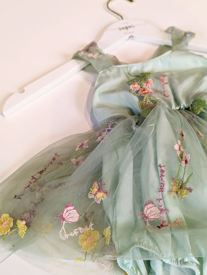 Savanah Green Embroidered Flower Dress - Plum Sugar Shoppe