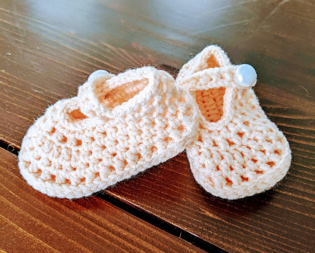 Amalisa Sweet Pink Crochet Newborn Shoes - Plum Sugar Shoppe