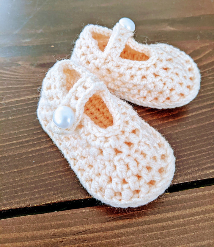 Amalisa Sweet Pink Crochet Newborn Shoes - Plum Sugar Shoppe