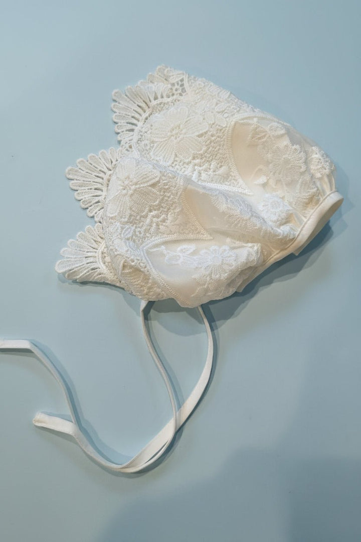 Ava White Lace Christening Gown - Plum Sugar Shoppe