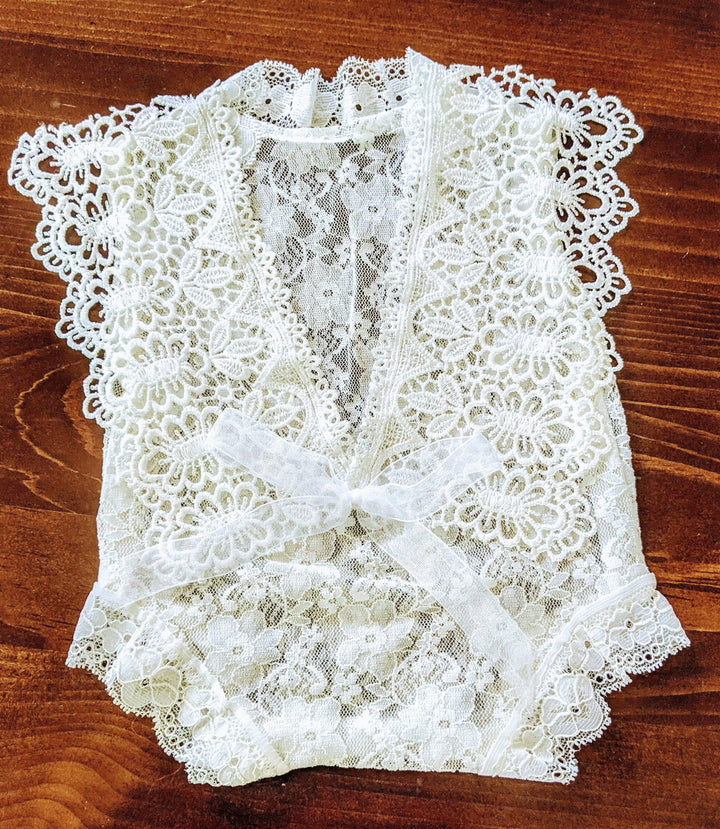 Lillian Newborn White Lace Romper - Plum Sugar Shoppe