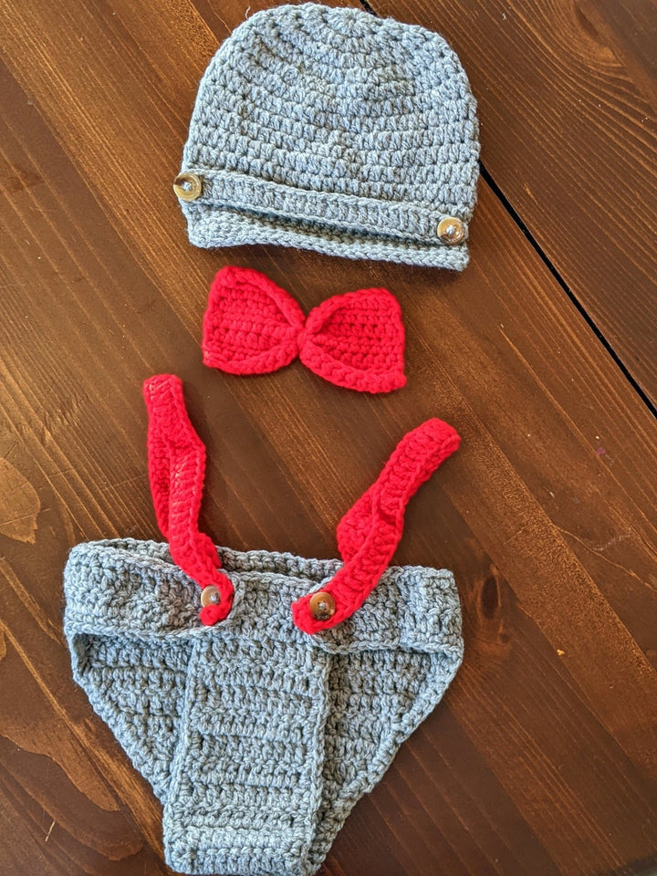 Newborn Suspenders and Bowtie - Plum Sugar Shoppe