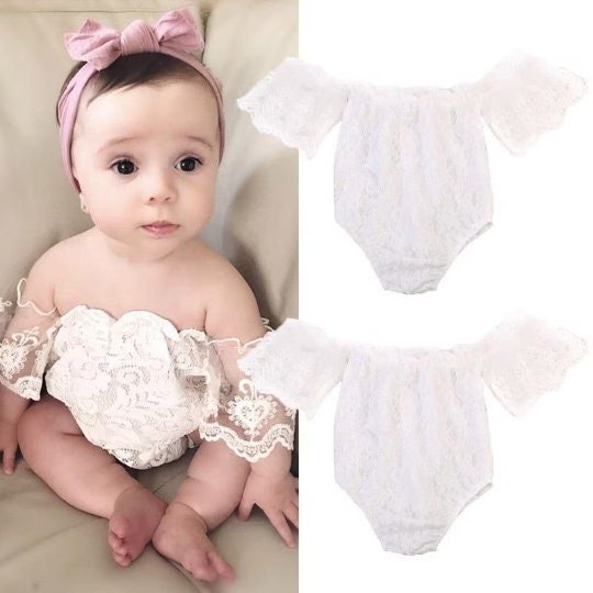 Off Shoulder White Lace Romper Vintage Baby Girl Photo Outfit Smash Cake Lace Romper Baby Shower Gift Baby Bubble Romper