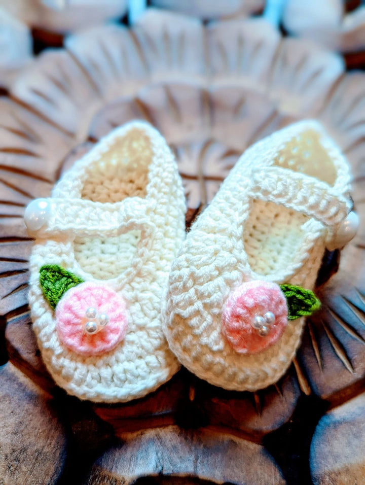 White Flower Crochet Newborn Shoes, Newborn Knitted Baby Booties, White Crocheted Baby Booties, Newborn Booties, Baby Girl Mary Jane Shoes - Plum Sugar Shoppe