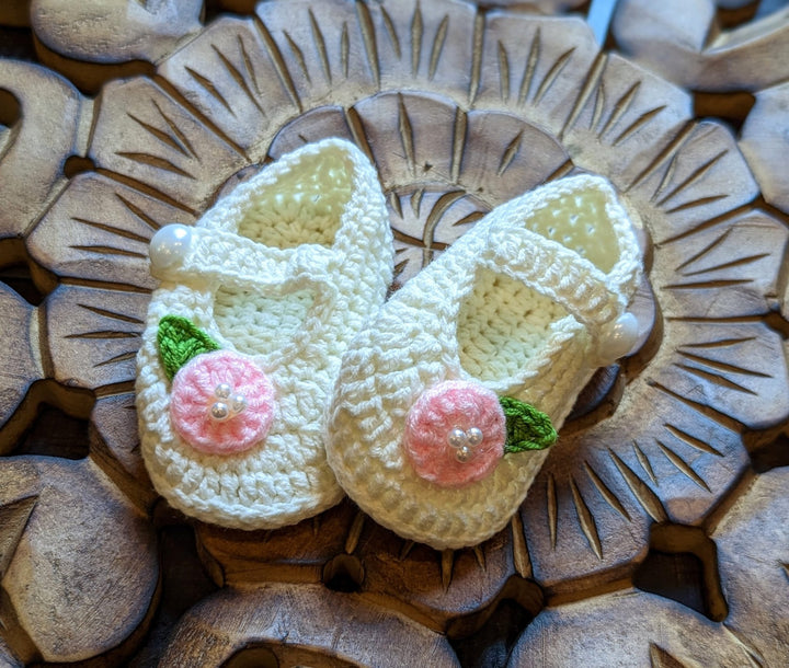 White Flower Crochet Newborn Shoes, Newborn Knitted Baby Booties, White Crocheted Baby Booties, Newborn Booties, Baby Girl Mary Jane Shoes - Plum Sugar Shoppe